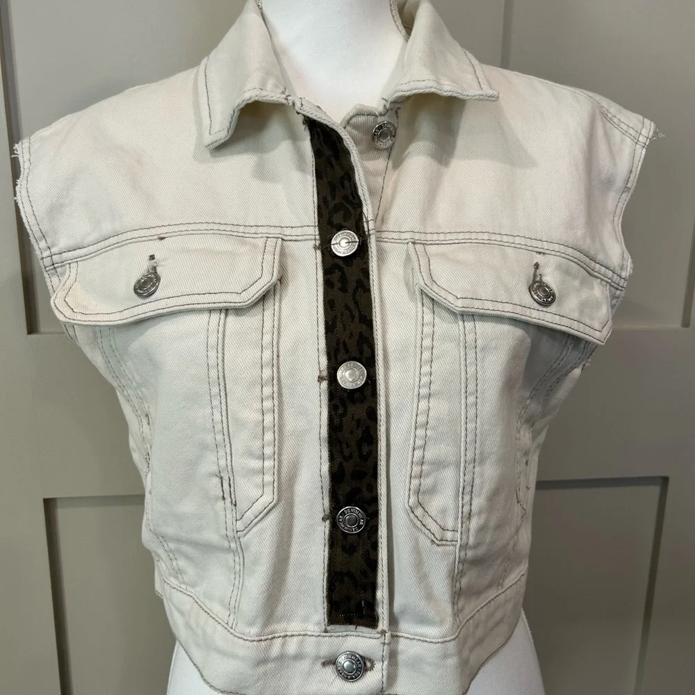 Upcycled Happily Grey Women’s Vest with Graphic Back Panel and Chain Accents - Picture 2 of 4
